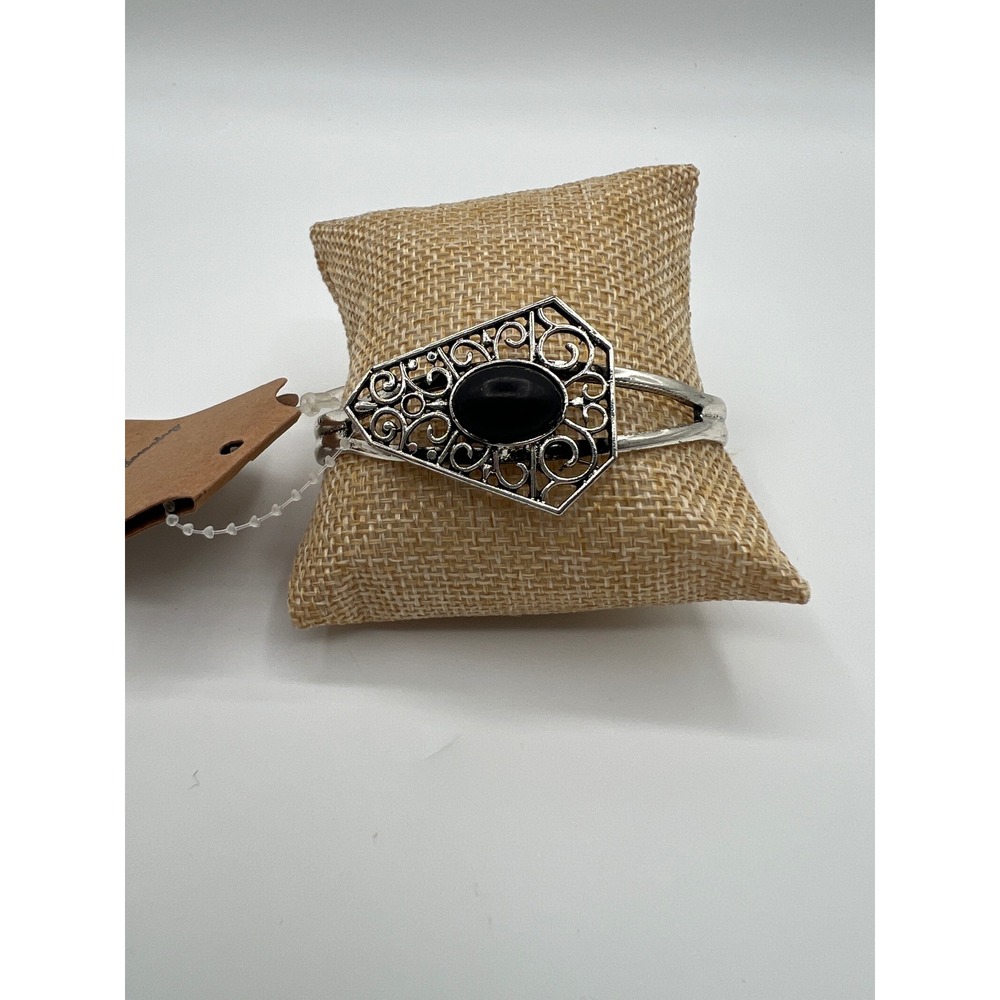 Silver Tone Filigree Shield Cuff Bracelet Black Oval Faux Stone Boho 25646 NEW